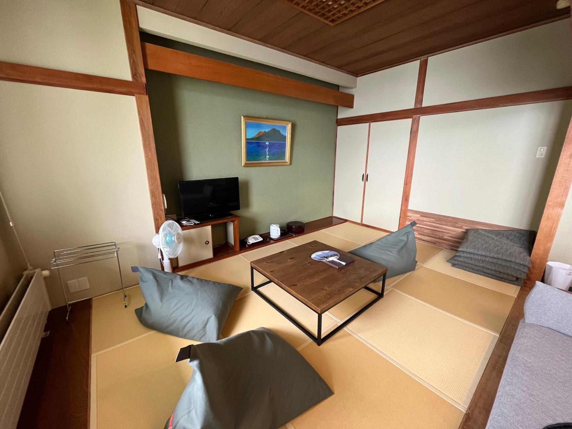 Marukoma Onsen Ryokan Chitose  Exterior foto
